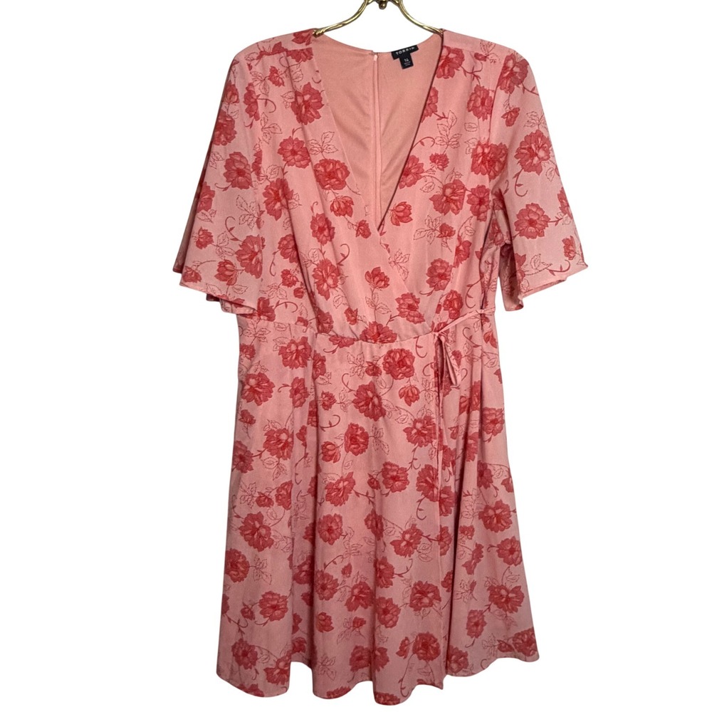 Torrid Pink Floral Faux Wrap Dress Womens 14 Short Sleeve V-Neck Fit Flare Mini - Picture 1 of 4